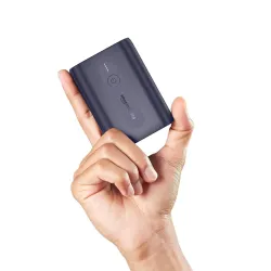 Amazon Basics 10000 mAh Lithium Polymer Mini Power Bank