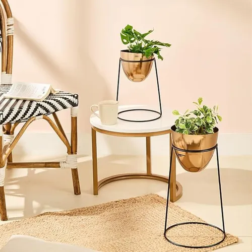 Image of amazon basics Metal Planter with Round Stand (Set of 2)
