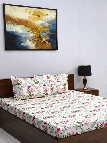 Image of Bombay Dyeing 144 TC Microfiber Queen Floral Flat Bedsheet