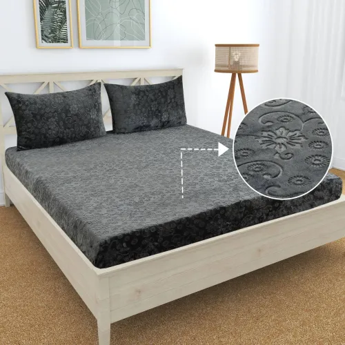 Image of CLOVIS KRAFTS 240 TC Woolen King Fitted Bedsheet