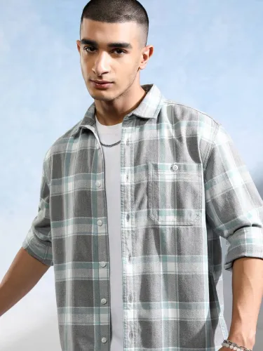 Image of HIGHLANDER Men Relaxed Fit Checkered Casual Shirt