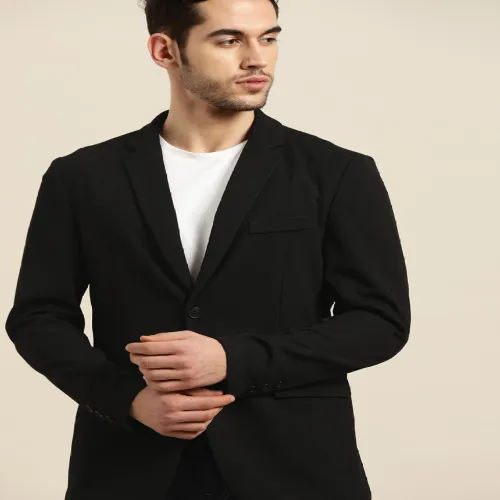 Image of INVICTUS Men Black Textured Single-Breasted Smart Casual Blazer