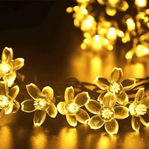 Image of KUBER INDUSTRIES LED string lights.
