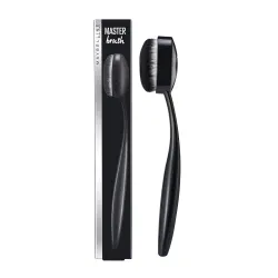 Maybelline New York Master Foundation Oval Brush, 34.9g - Black
