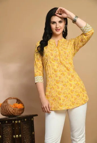 Image of Meesan Casual Regular Sleeves Printed Women Yellow Top