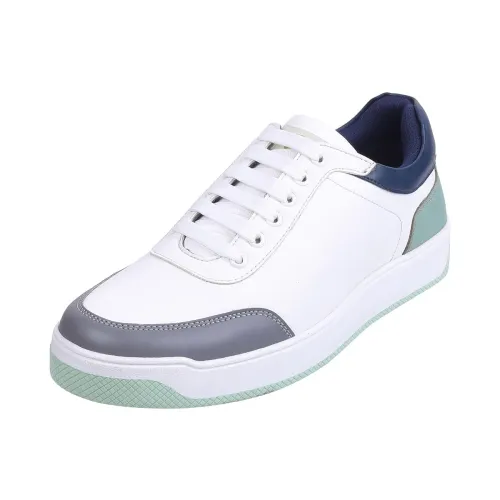 Image of Mochi Men Synthetic Leather Sneaker
