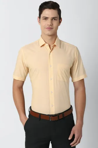 Image of PETER ENGLAND Men Regular Fit Solid Spread Collar Formal Shirt