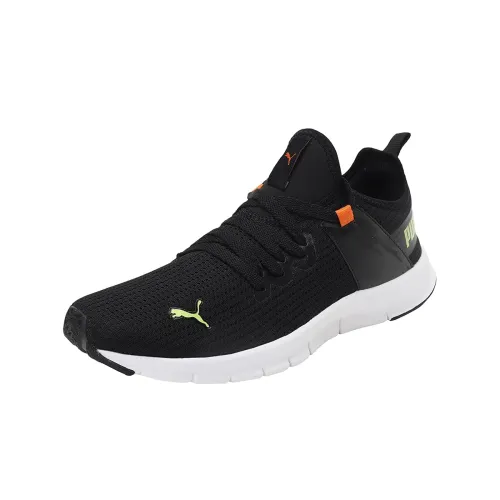Image of Puma Men Flex Fire V1 Sneaker