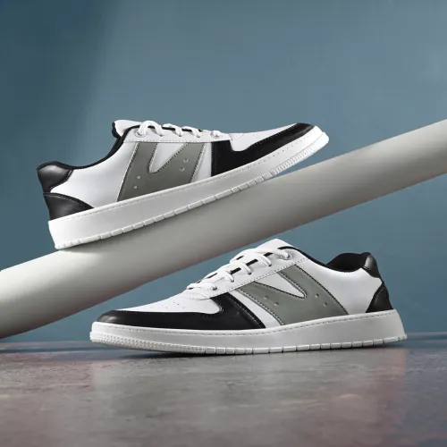Image of Roadster The Lifestyle Co. Men White & Grey Colourblocked Casual Sneakers