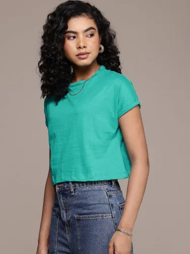 Image of Roadster Women Solid Round Neck Pure Cotton T-Shirt