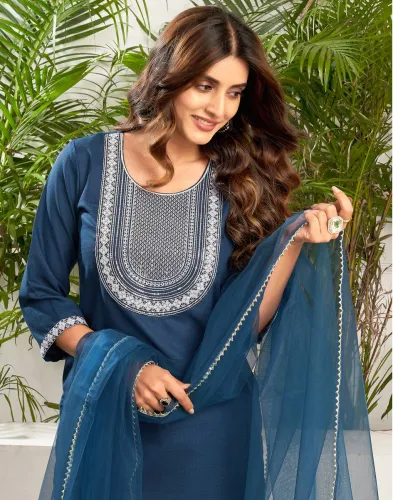 Image of Skylee Women Cotton Blend Kurta Pant Dupatta Set