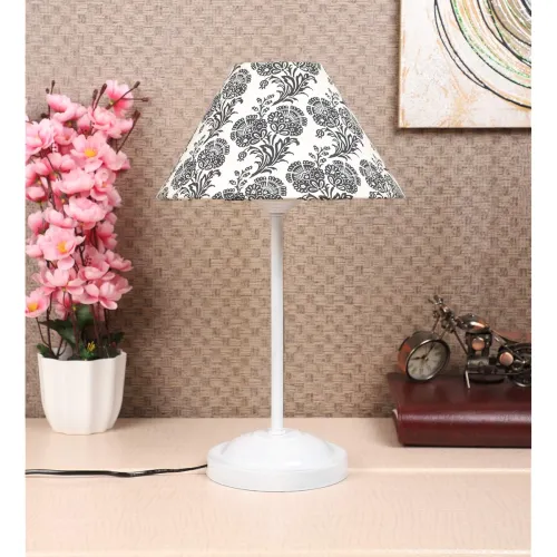 Image of tu casa Table Lamps White Metal Base