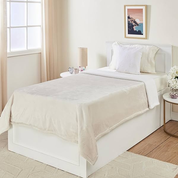 Image of Amazon Basics Single Bed Reversible Sherpa Flannel Blanket