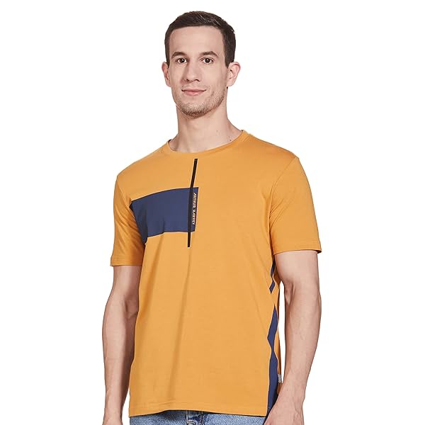 Image of Amazon Brand - Arthur Harvey Men's Solid Regular Fit T-Shirt