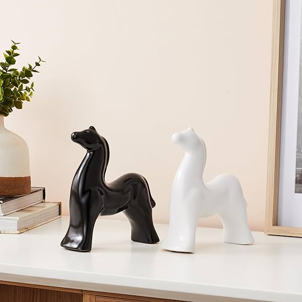 Image of amazon basics Home Decor White and Black Resin Horse Figurines SO2