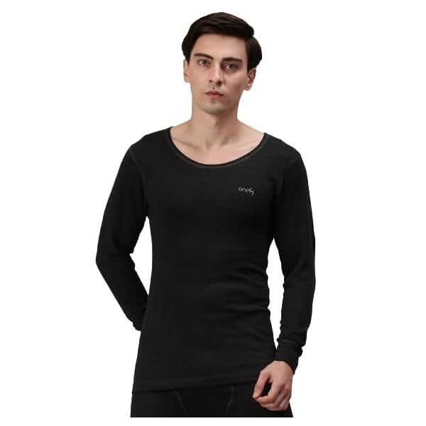 Image of one8 by Virat Kohli Men's Regular Fit Undershirt